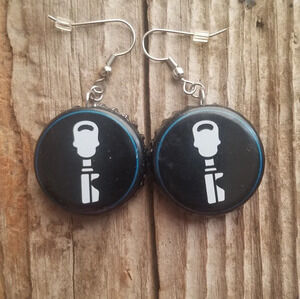 OCULTO bottle cap earrings